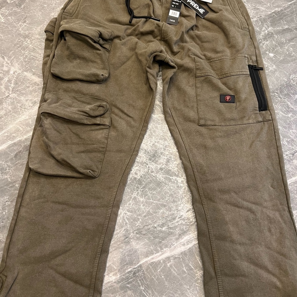 Relaxed fit olive green pants size large